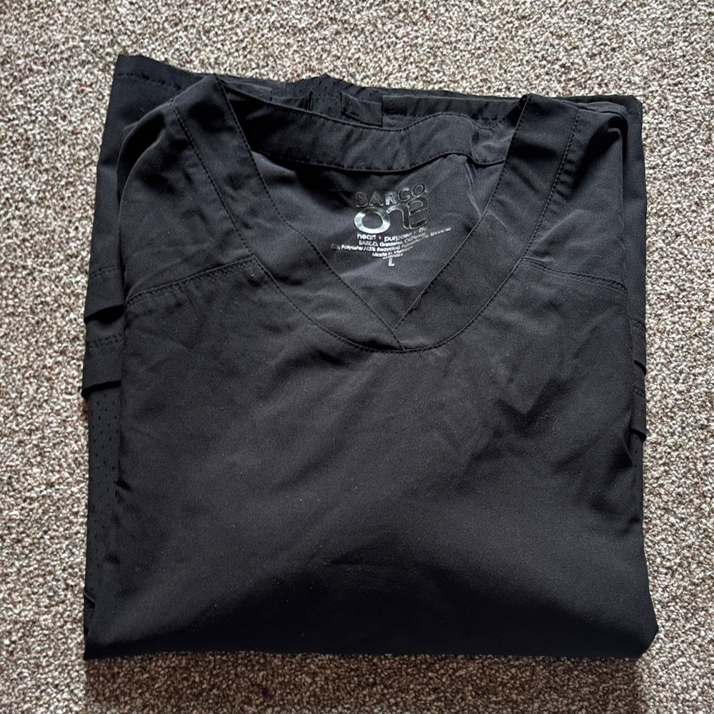Women’s Black Athletic Scrubs